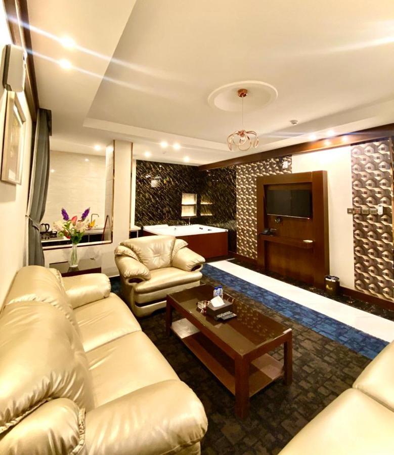 Aral Hotel Apartments Tabuk Ngoại thất bức ảnh