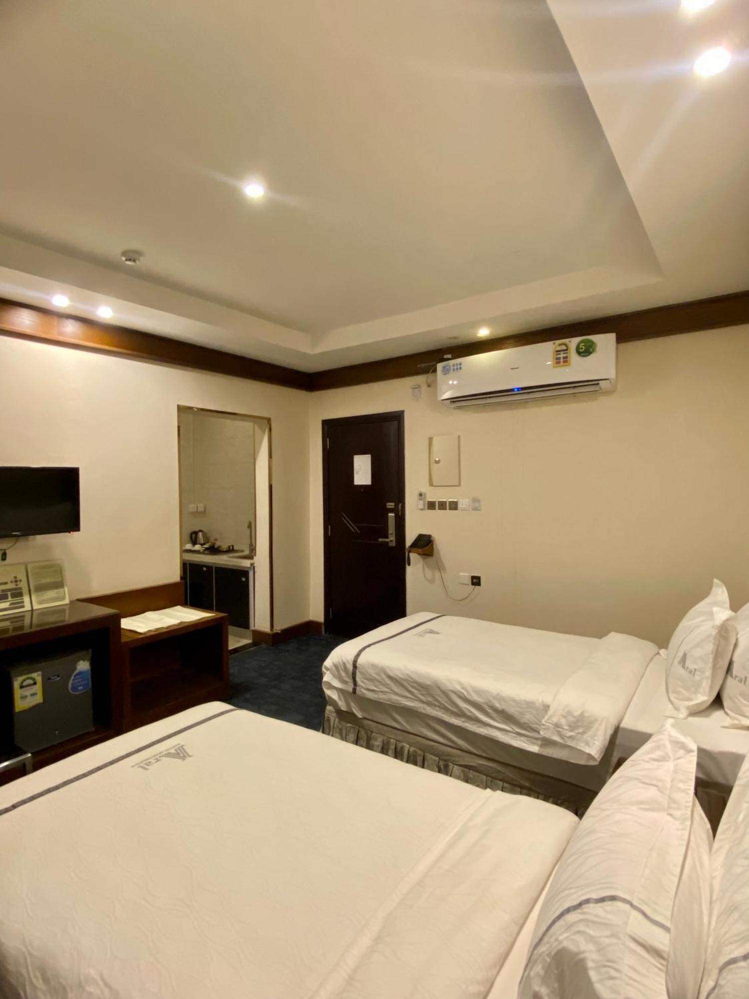 Aral Hotel Apartments Tabuk Ngoại thất bức ảnh